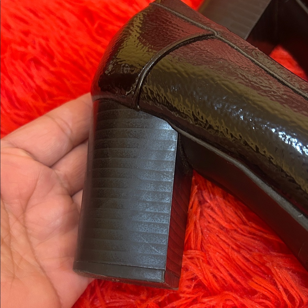 Jones New York Shiny Black Loafers - Picture 4 of 9